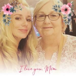 Meet your Posher, Dana